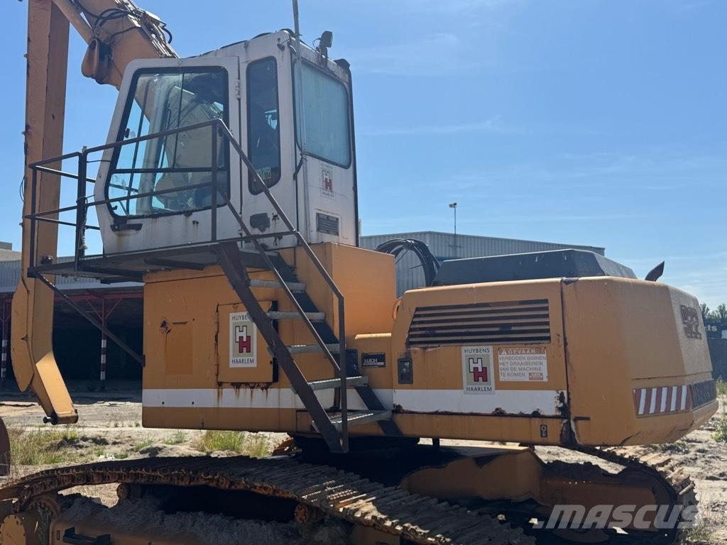 Liebherr 922 Stroje pre manipuláciu s odpadom