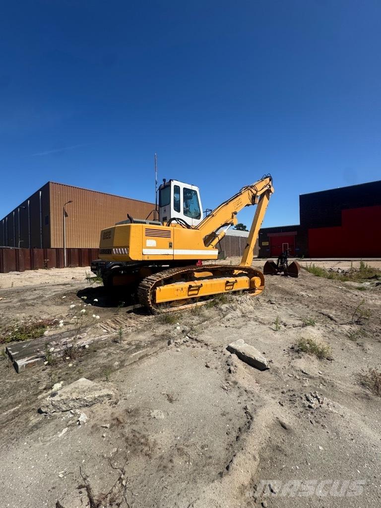 Liebherr 922 Stroje pre manipuláciu s odpadom