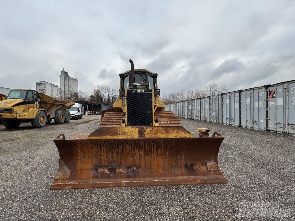 CAT D 5 M LGP Pásové dozéry