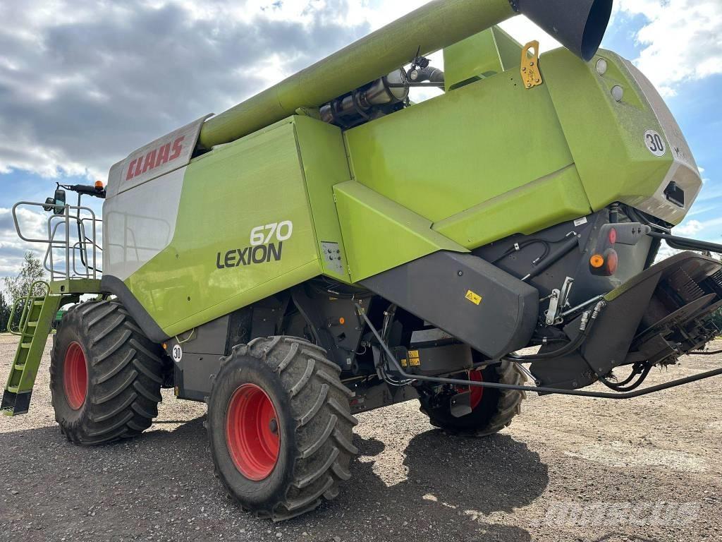 CLAAS Lexion 670 Kombinované zberacie stroje