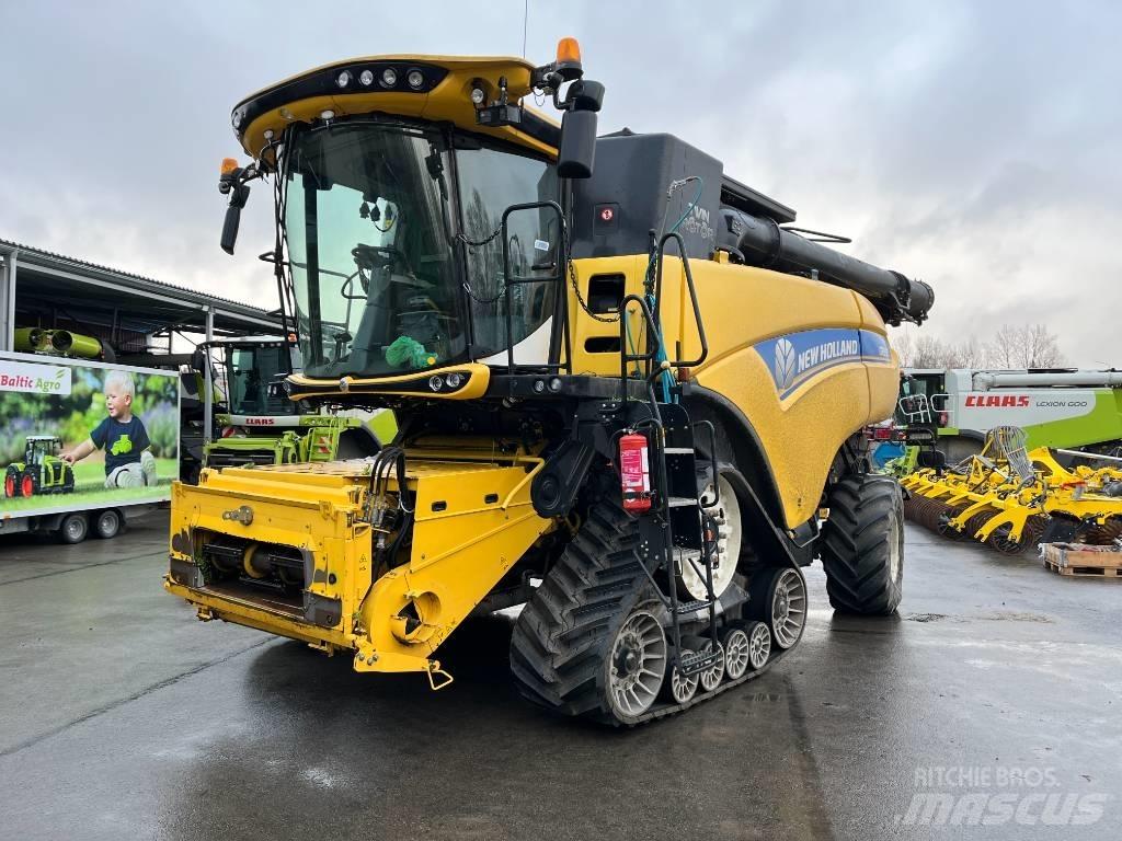 New Holland CR 9.90 Kombinované zberacie stroje