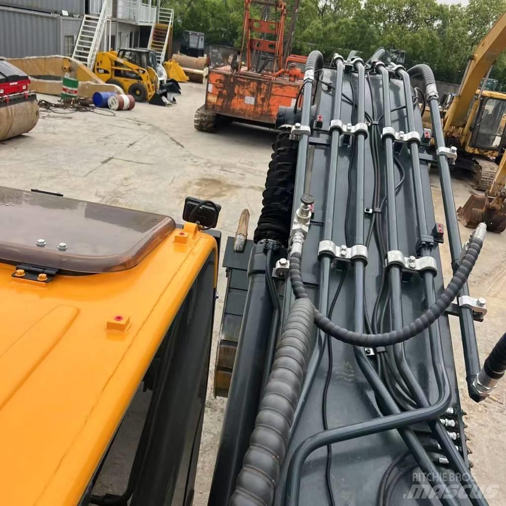 Hyundai R330LC Pásové rýpadlá