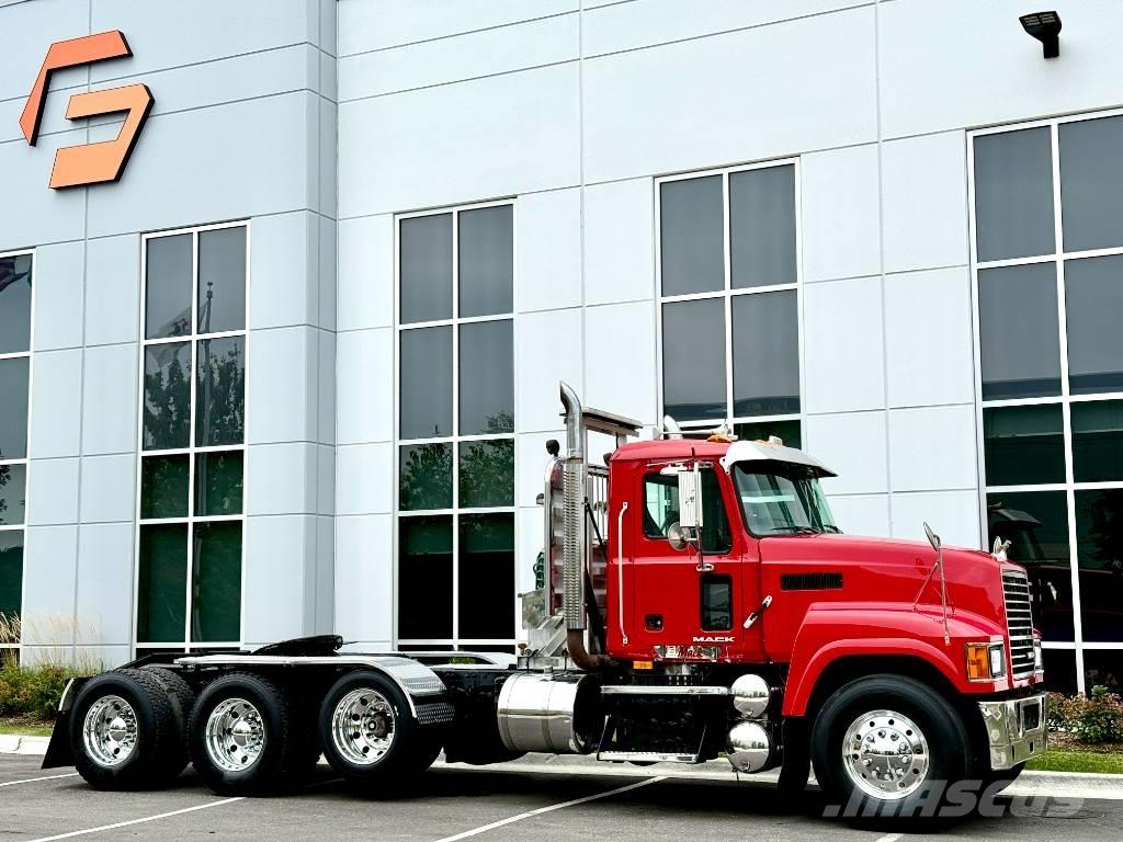 Mack CHU 613 Ťahače