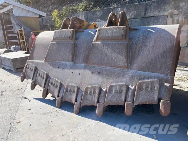 CAT 988 B Kolesové nakladače