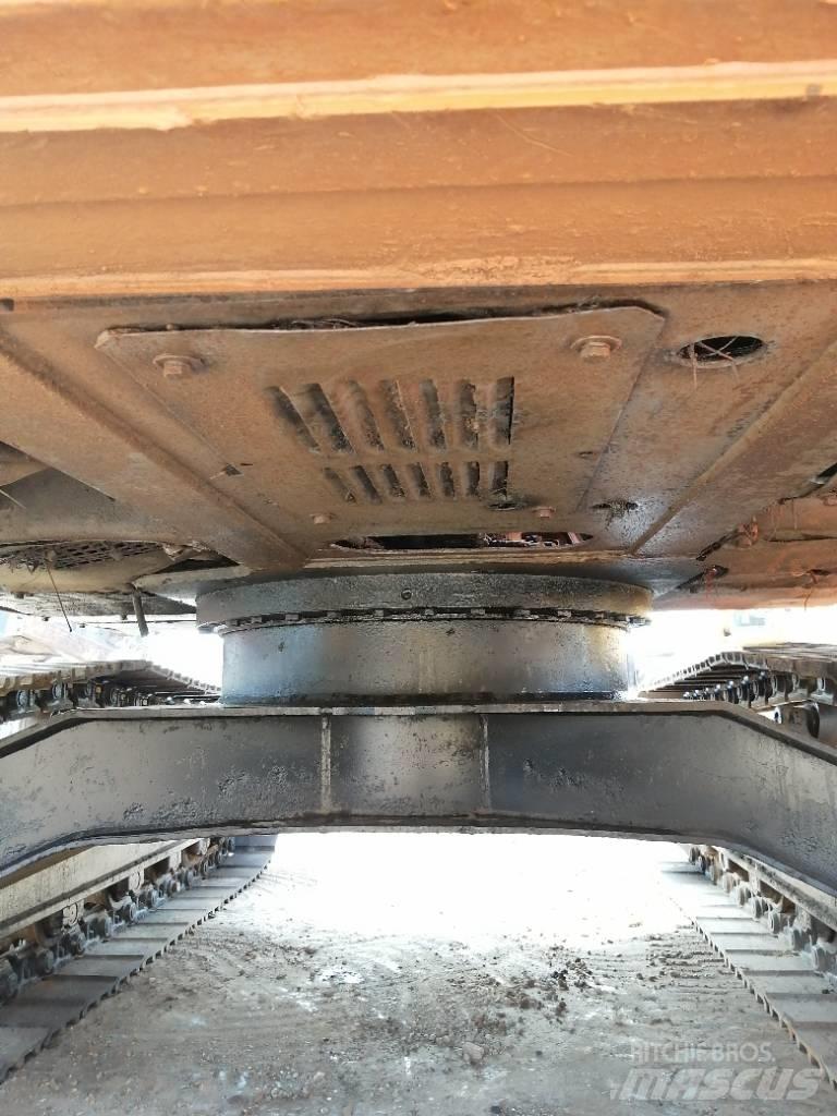 Hitachi EX 120 Pásové rýpadlá