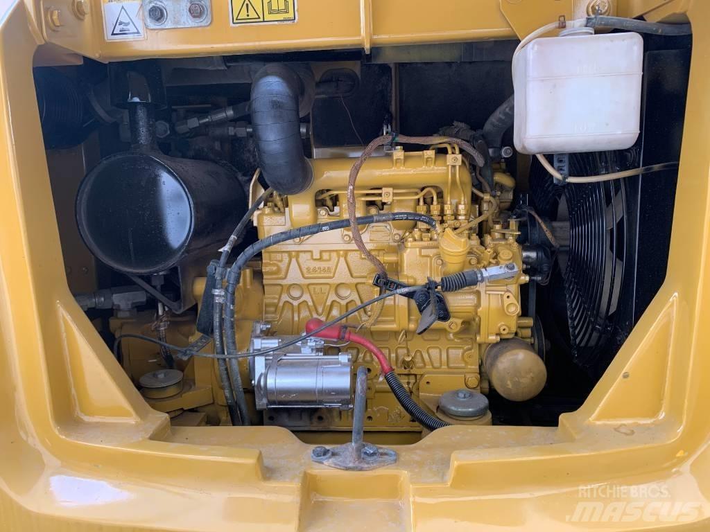 CAT 305.5E2 Pásové rýpadlá