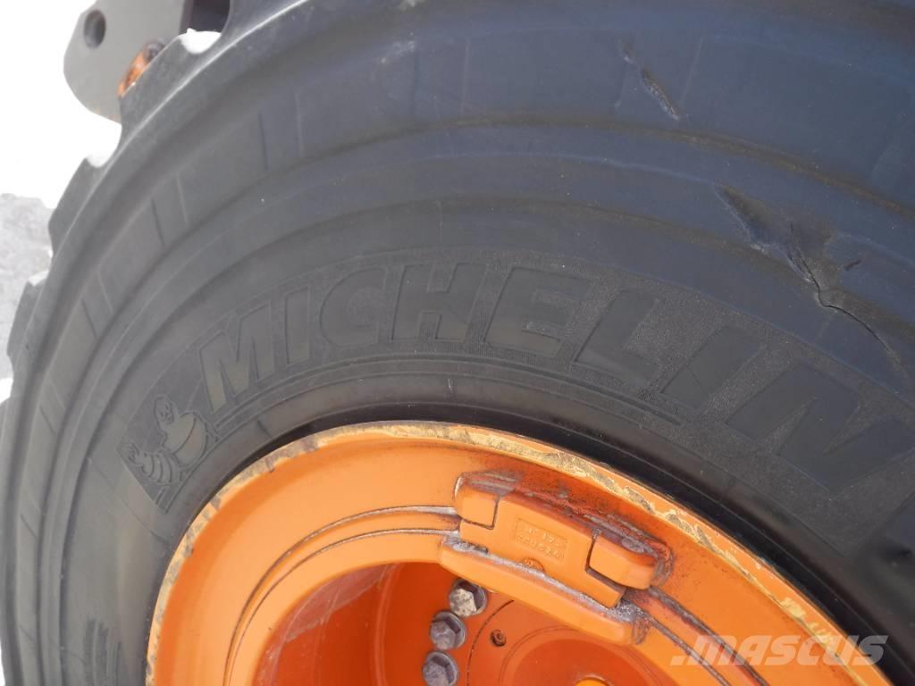Hitachi ZW 310-6 Kolesové nakladače