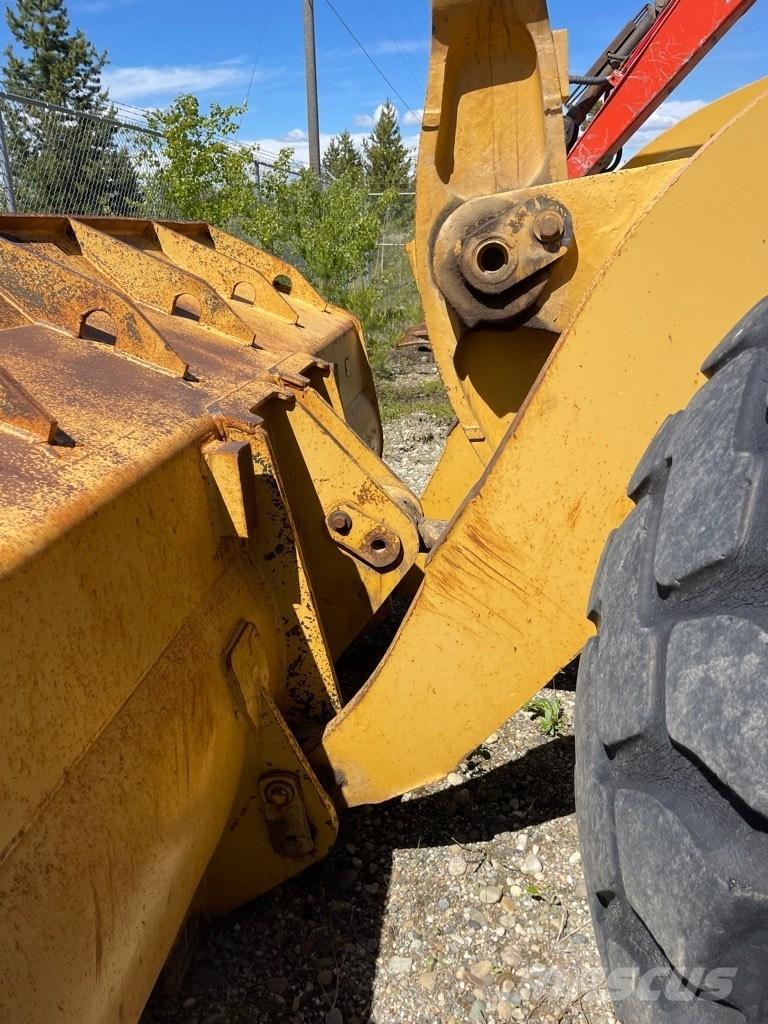 CAT 966 E Kolesové nakladače