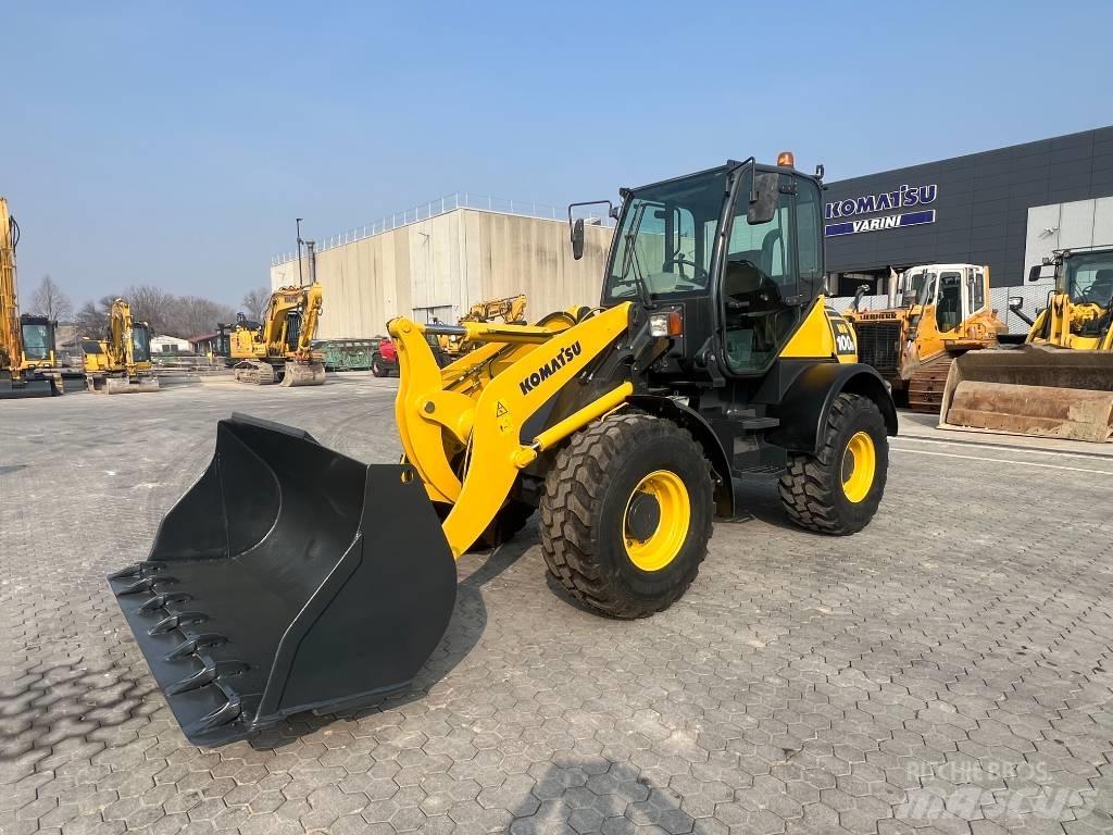 Komatsu WA 100 M-5 Kolesové nakladače