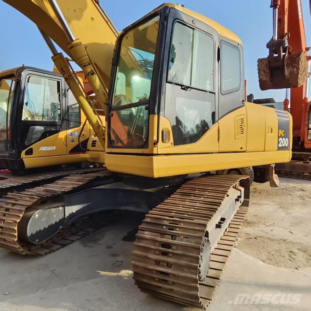 Komatsu PC 200-7 Pásové rýpadlá