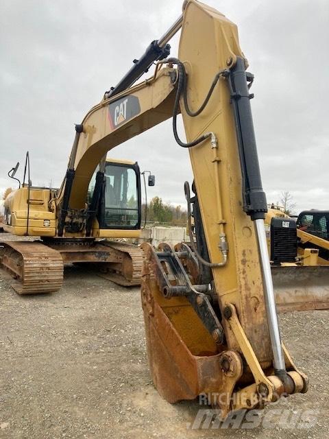 CAT 320 D L Pásové rýpadlá
