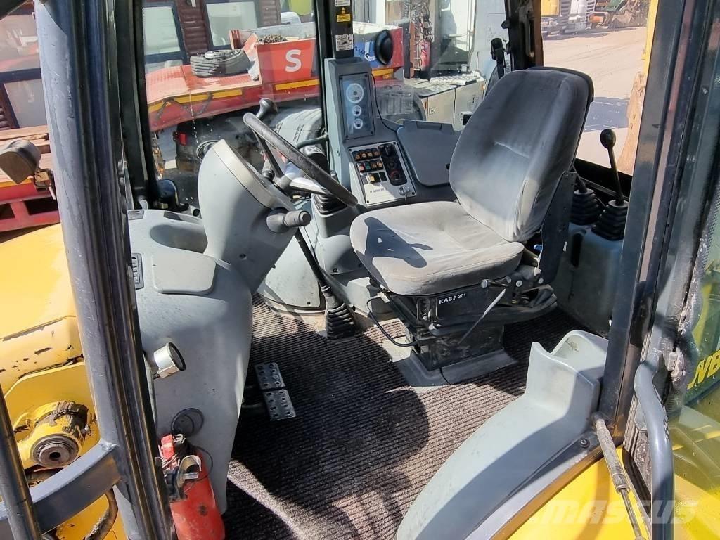 Komatsu WB 93 S-5EO Rýpadlo-nakladače