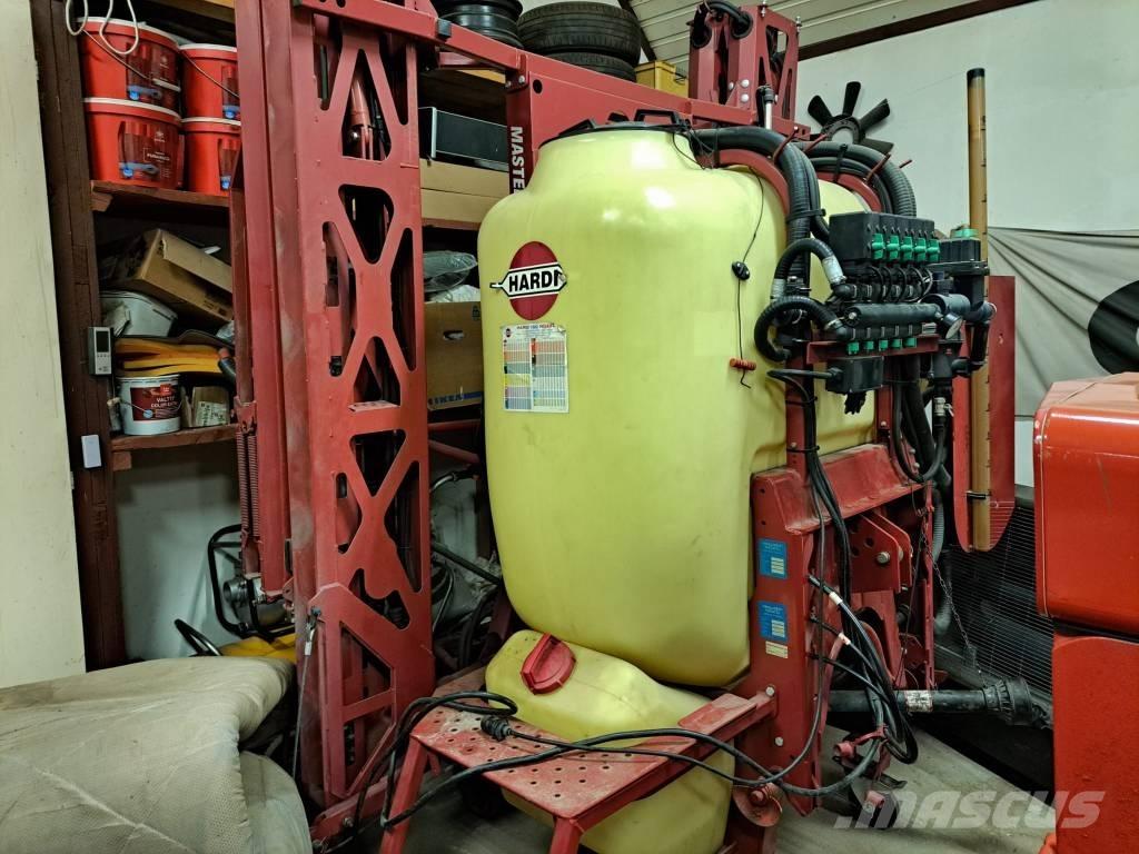 Hardi Master 1200 Nesené postrekovače