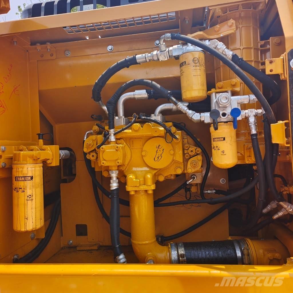CAT 324 D L Pásové rýpadlá