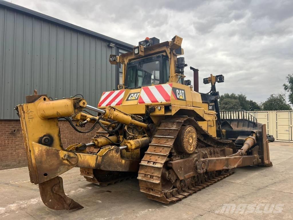 CAT D 9 T Pásové dozéry