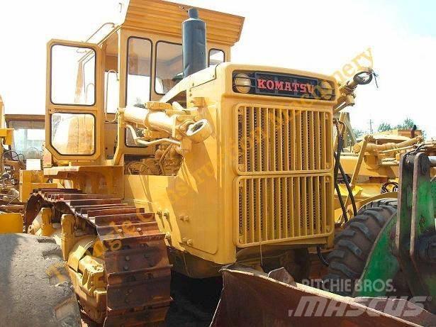 Komatsu d155a-1 Pásové dozéry