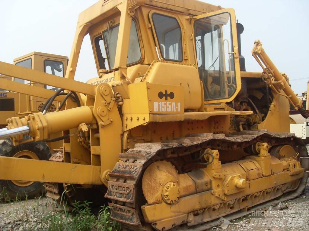 Komatsu d155a-1 Pásové dozéry