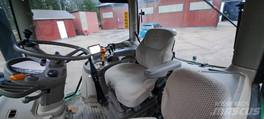 John Deere 6130 R Traktory