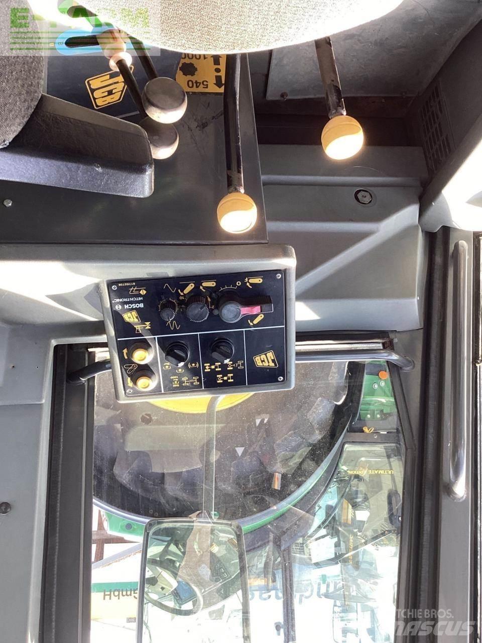 JCB Fastrac 145 Traktory