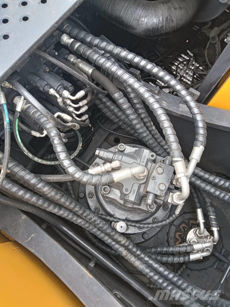 Volvo EC 240 Pásové rýpadlá