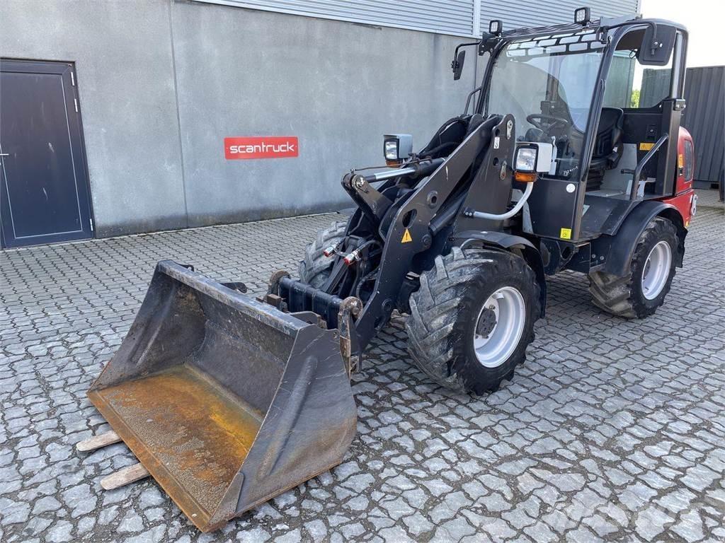 Weidemann 2070 Viacúčelové nakladače