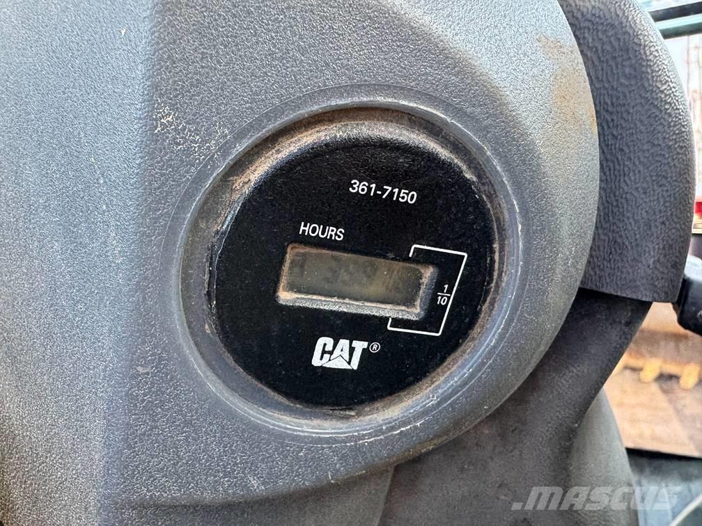 CAT CS 76 Tandemové valce