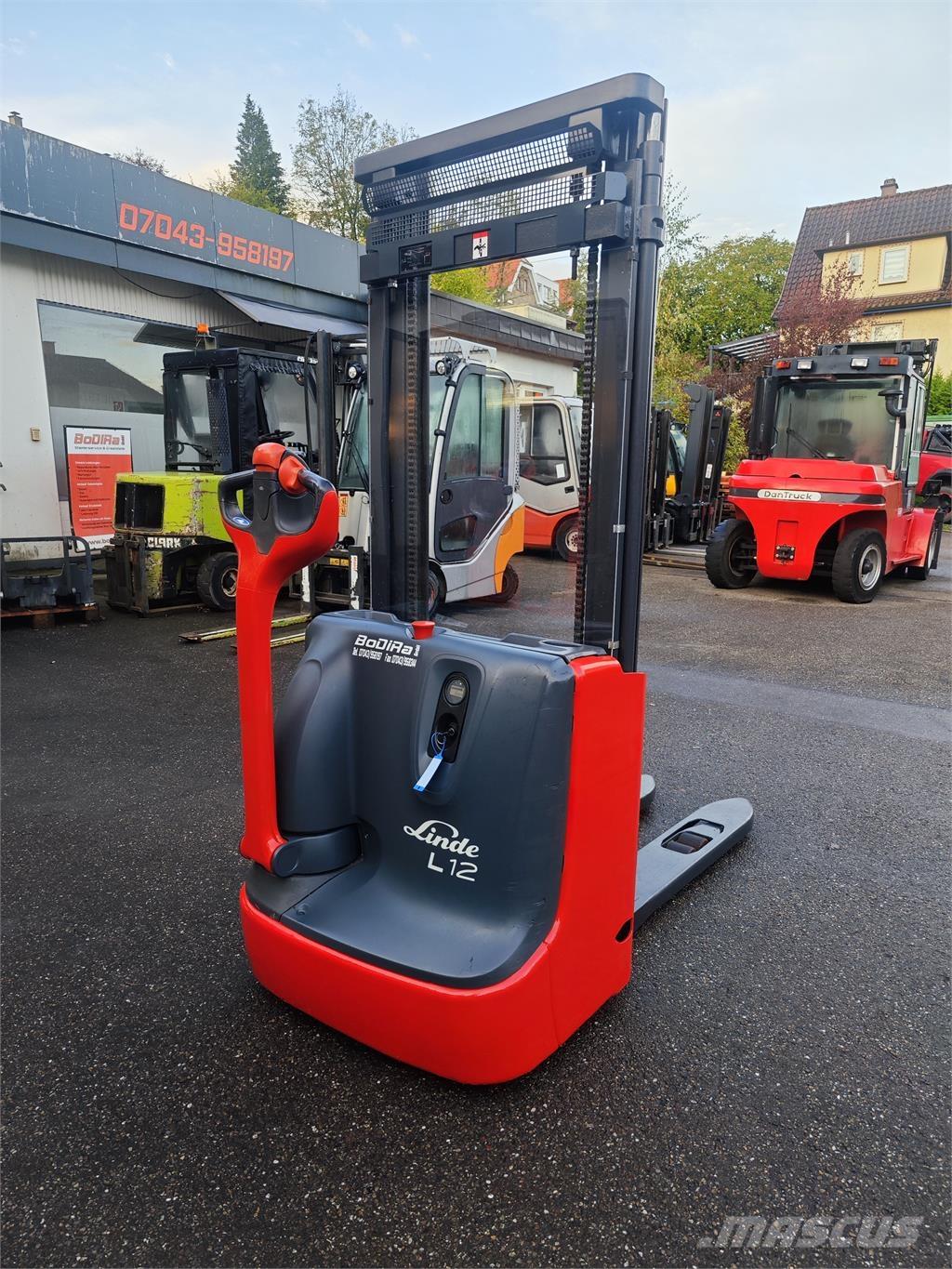 Linde L 12 Samohybné vozíky