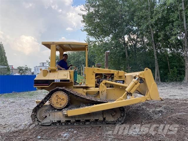 CAT D5H Pásové dozéry