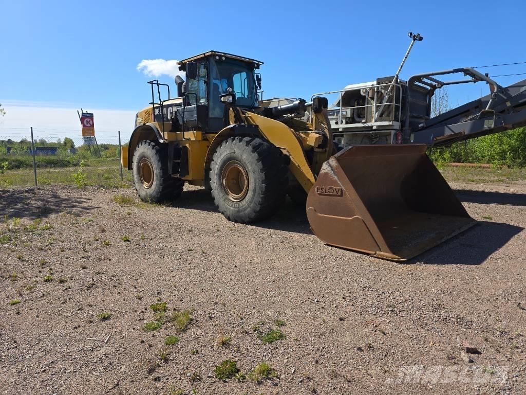 CAT 966 M Kolesové nakladače