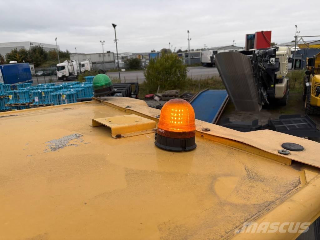 Komatsu HM300-3 Kĺbové nákladné autá