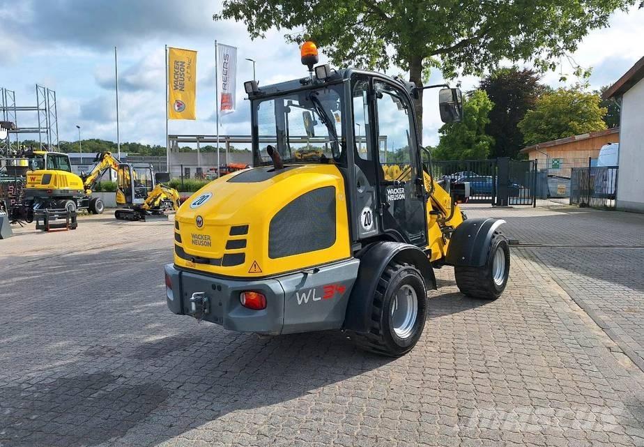 Wacker Neuson WL 34 Kolesové nakladače