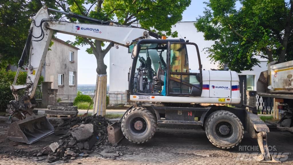 CAT 313 D Kolesové rýpadlá