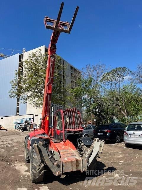 JCB 535-140 Teleskopické manipulátory