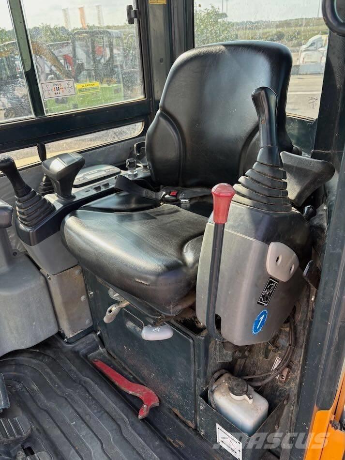 Hyundai R25Z-9 AK Mini rýpadlá < 7t