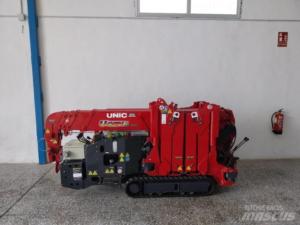 Unic URW 295 Minižeriavy