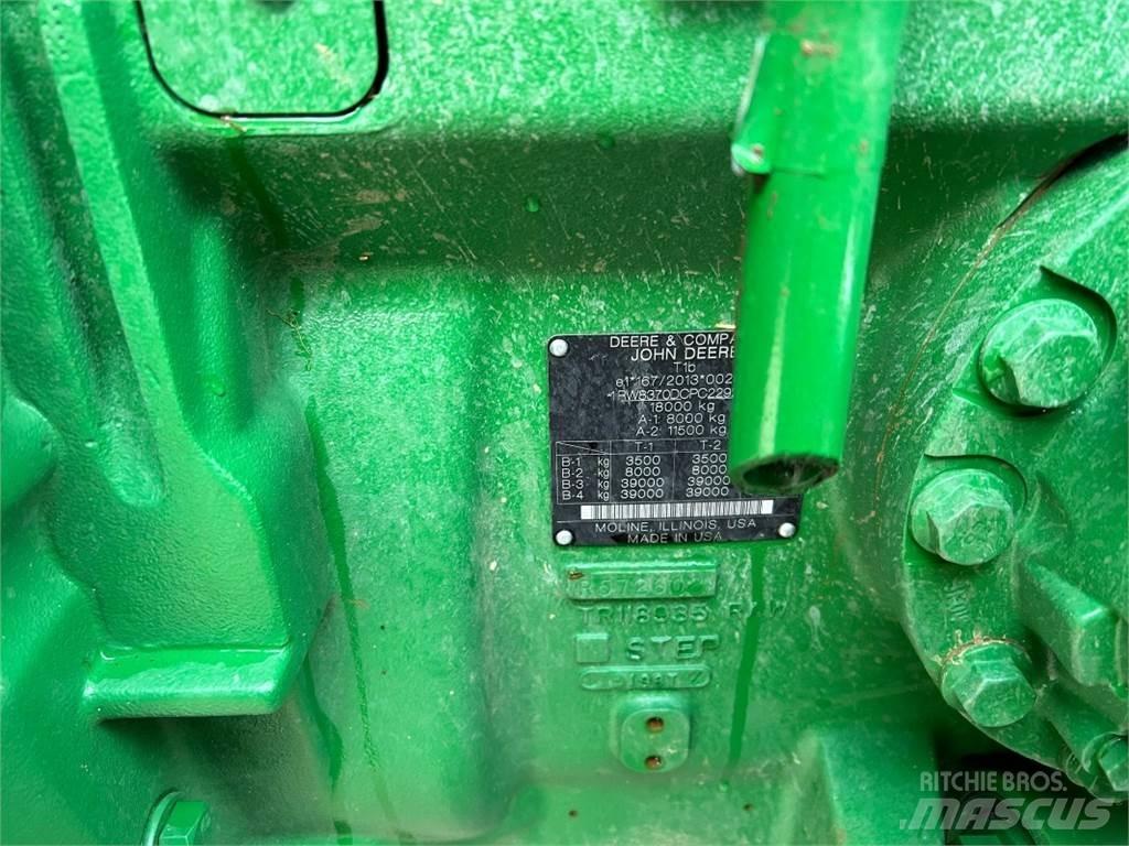 John Deere 8R370 Traktory