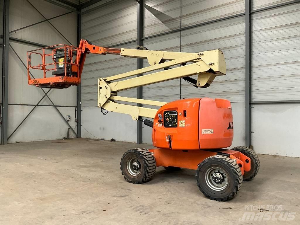 JLG 450 AJ Kĺbové plošiny