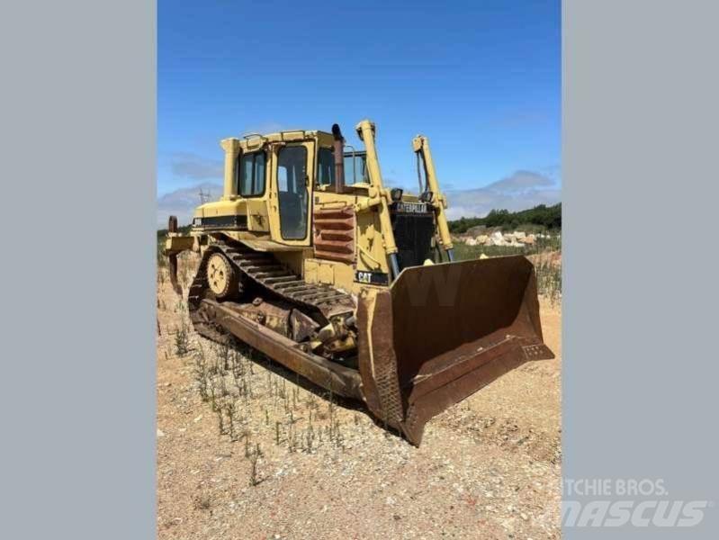 CAT D6H Pásové dozéry