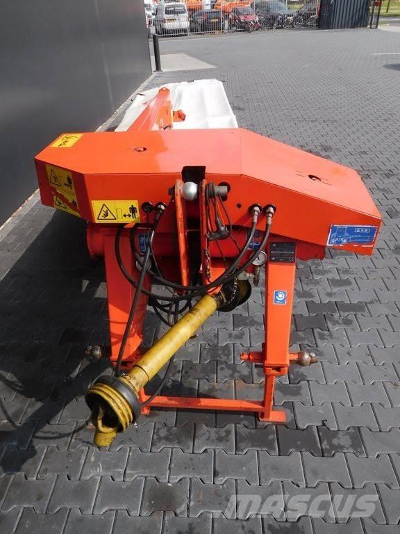 Kuhn GMD 4410-FF Obracače a zhrabovače sena