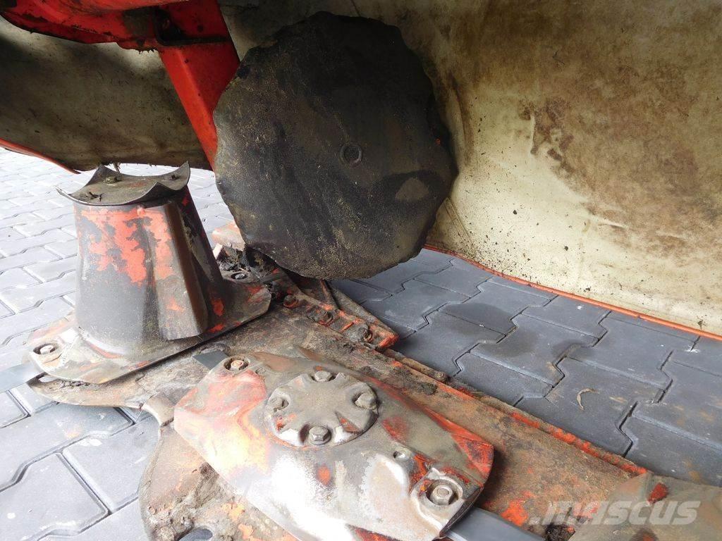 Kuhn GMD 4410-FF Obracače a zhrabovače sena