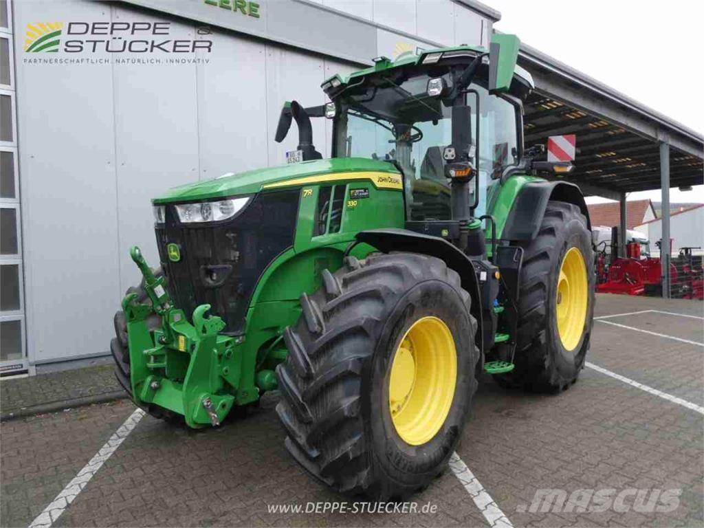 John Deere 7R 330 Traktory