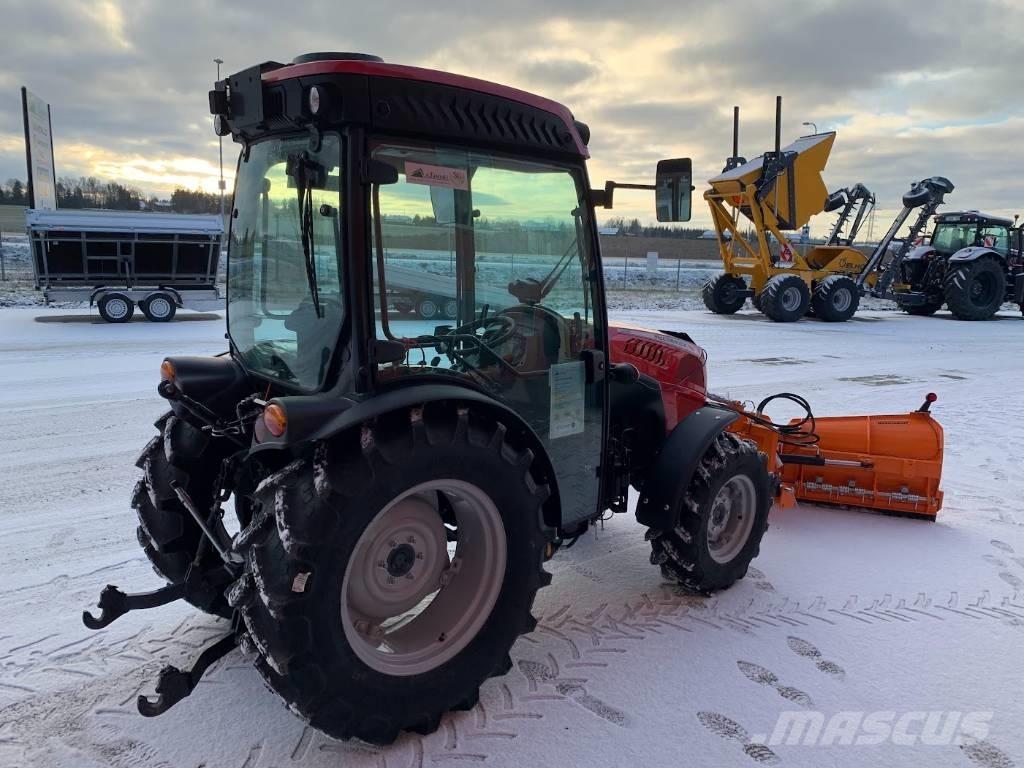 McCormick X 2.055 Traktory