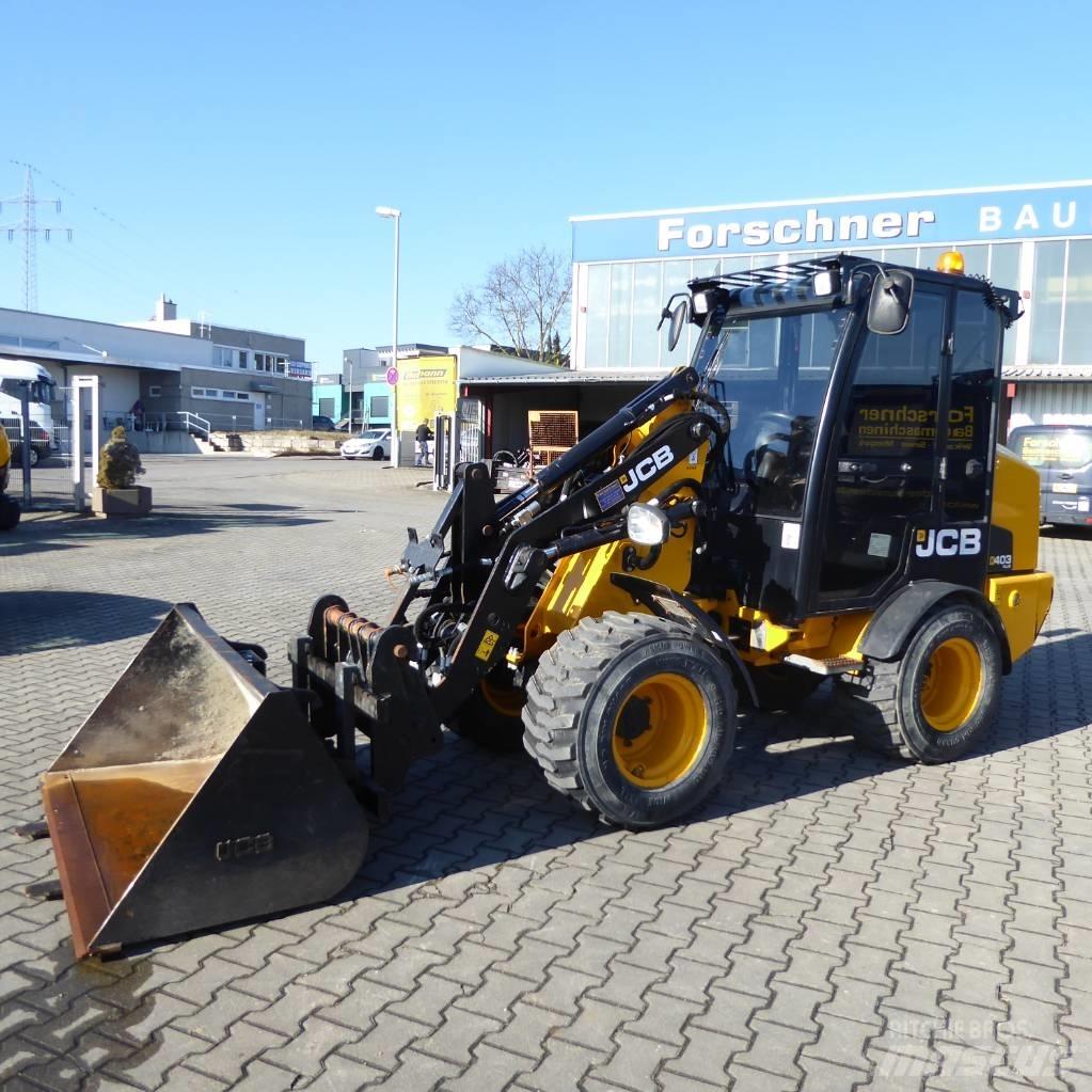JCB 403 plus Kolesové nakladače