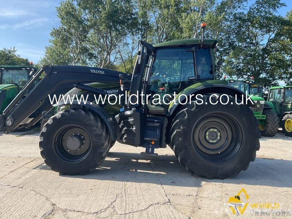 Valtra T 255 Traktory