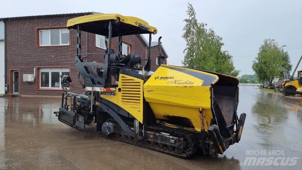 Bomag BF 300 Finišéry