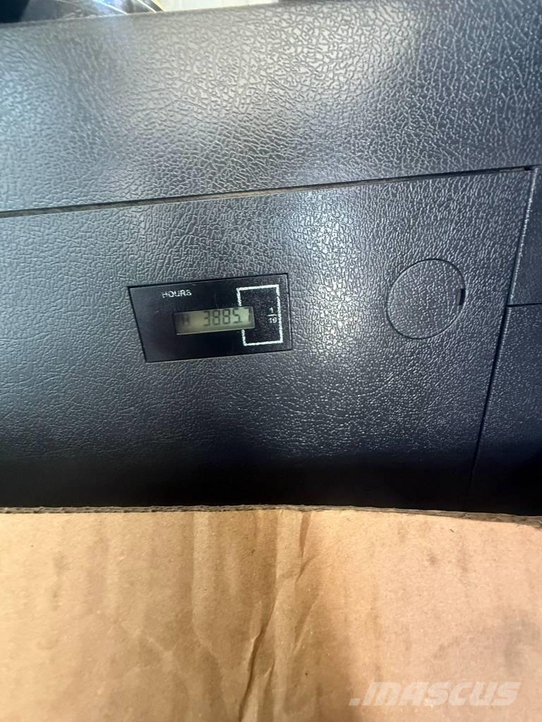 Hyundai HX 160 AL Pásové rýpadlá