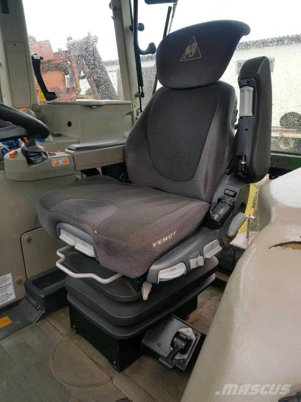 Fendt 930 Vario Traktory