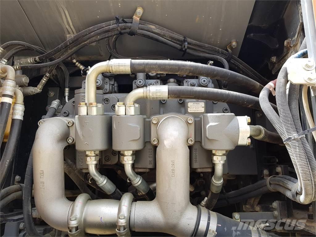 Hitachi KSD 405-6 Pásové rýpadlá