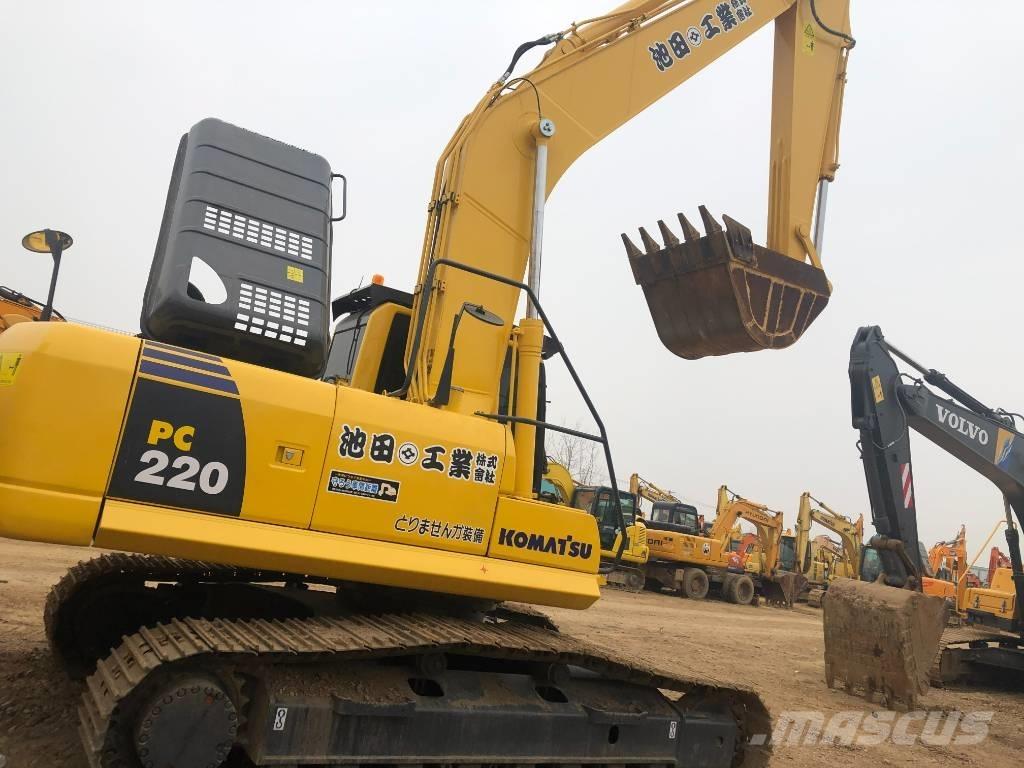 Komatsu 220-8 Pásové rýpadlá