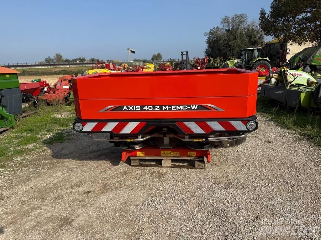 Kuhn AXIS 40.2 Aplikátory tekutých hnojív